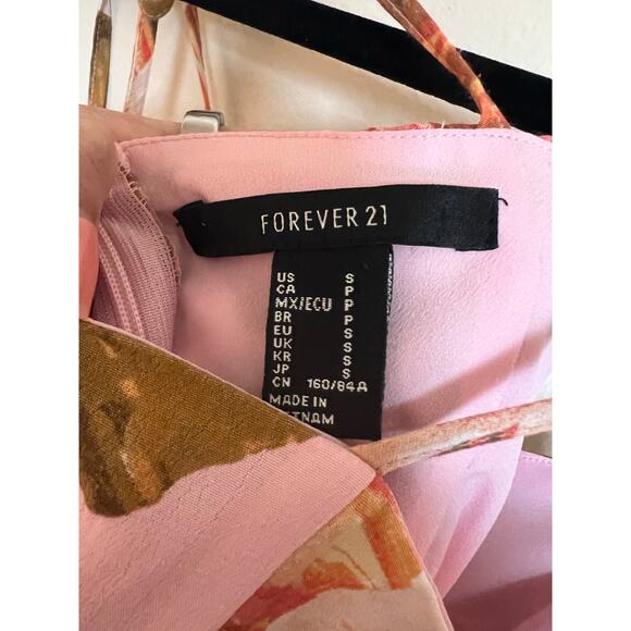 Forever 21 Hawaiian/Floral Dress - Picture 2 of 3